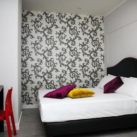 Principessa Isabella Luxury Rooms Salerno Exterior foto