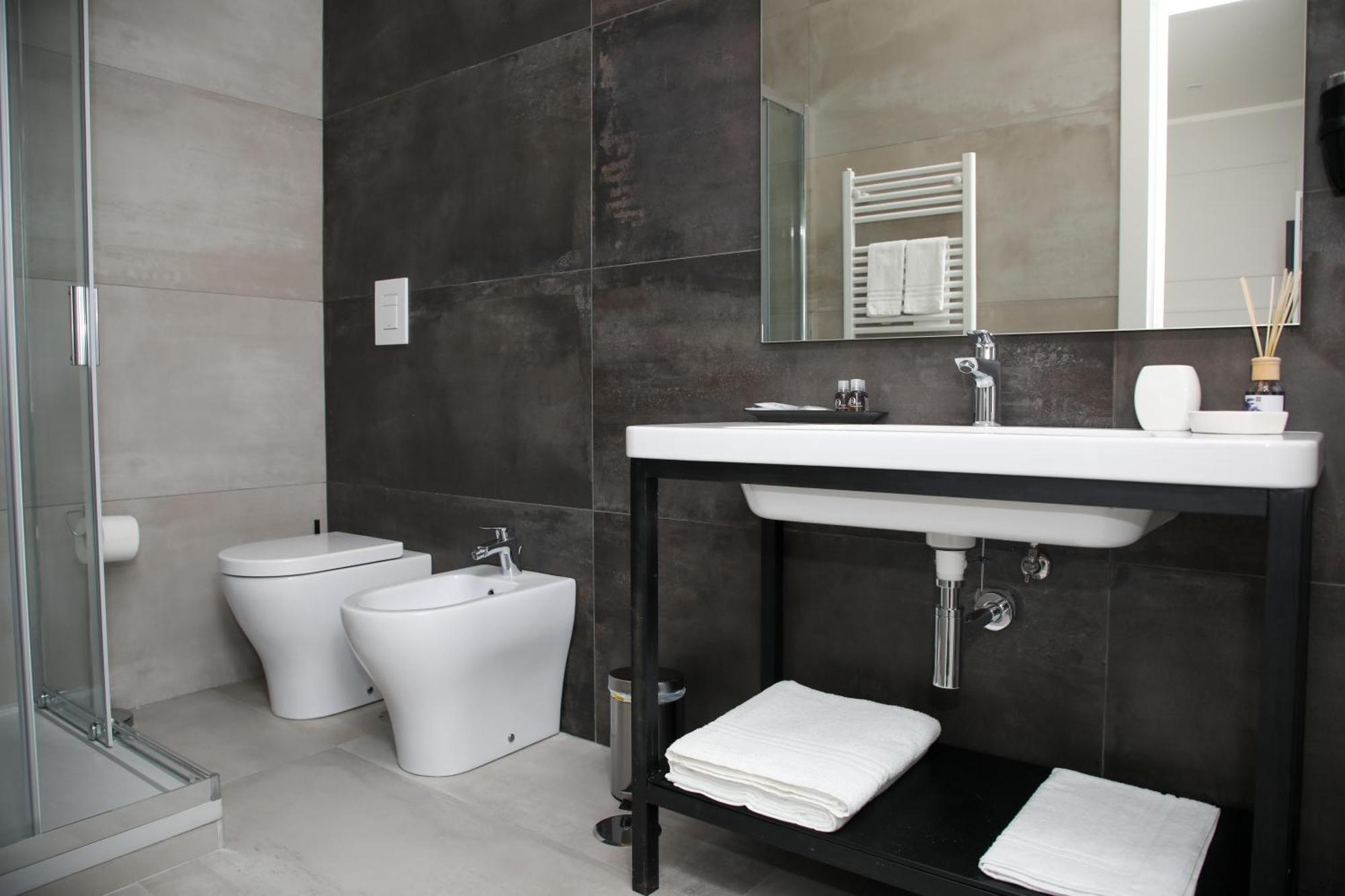 Principessa Isabella Luxury Rooms Salerno Exterior foto