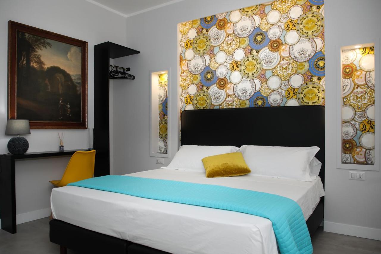 Principessa Isabella Luxury Rooms Salerno Exterior foto